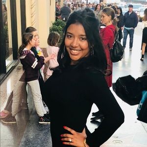 Meet your Posher, Amari